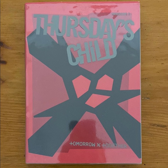 Tomorrow X Together Thursday's Child Album - Picture 1 of 4